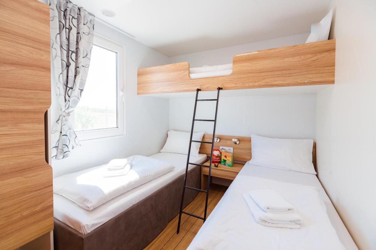 Premium Mobile Homes Istria - Camping Lanterna Porec - Luxury Mobilhome Bagian luar foto