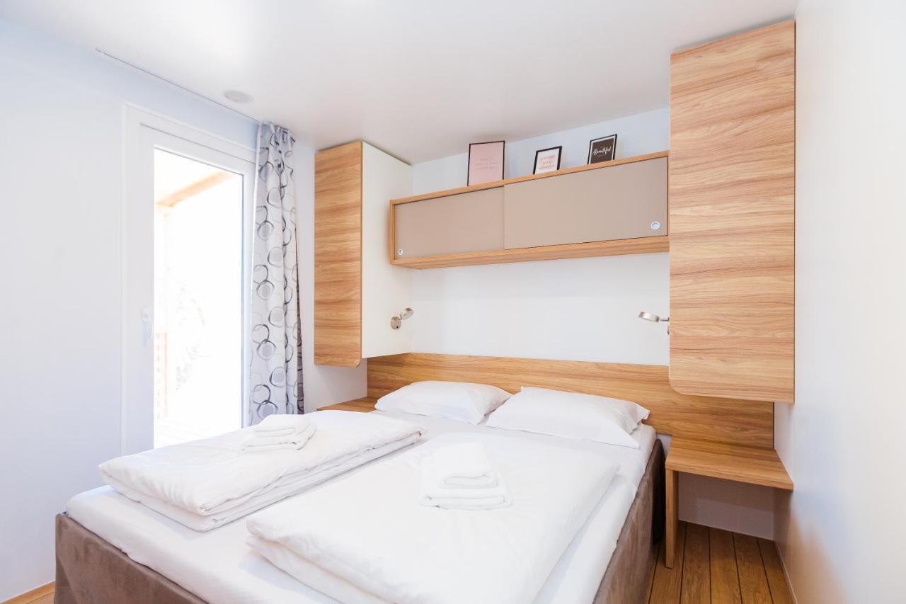 Premium Mobile Homes Istria - Camping Lanterna Porec - Luxury Mobilhome Bagian luar foto